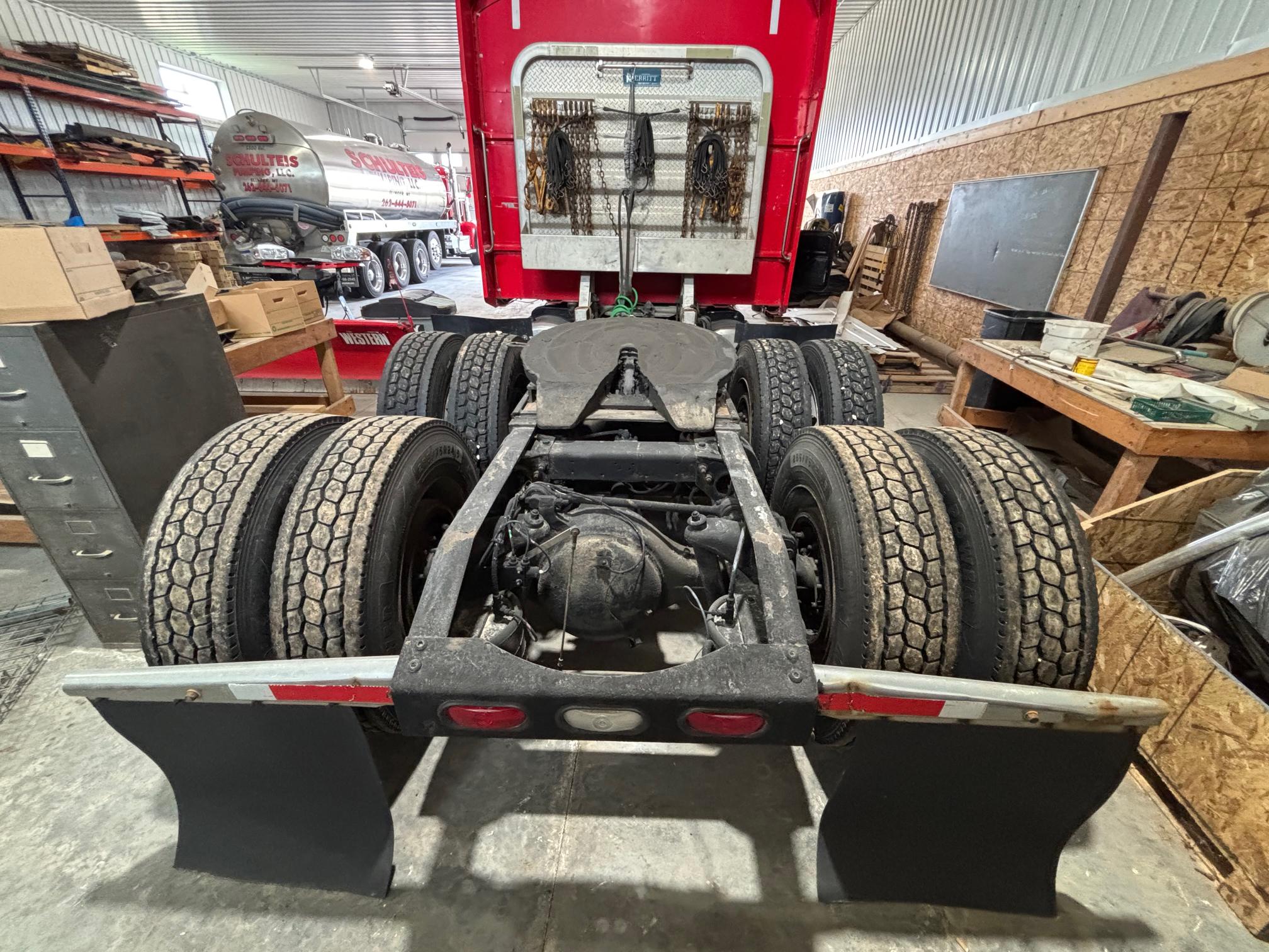 2004 PETERBILT 379 - Image 8